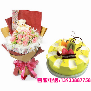 19枝粉玫瑰，蕾丝丰满，白色羽毛衬托，可爱小熊一只；8寸圆形鲜奶水果蛋糕，时令水果装饰